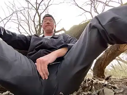 Snapshot of KrixKross chatting on 03/07/25, 05:28 KrixKross online show from 03/07/25, 05:28