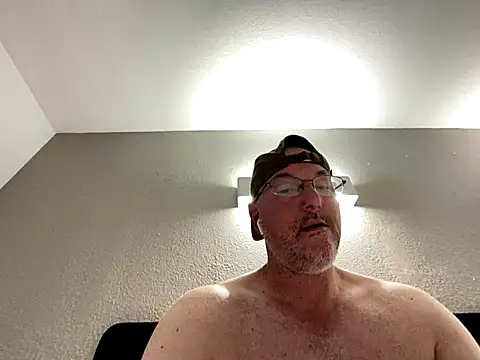 Snapshot of KrixKross chatting on 12/01/25, 04:06 KrixKross online show from 12/01/25, 04:06