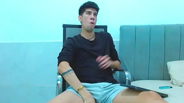 Snapshot of jhony-sex chatting on 02/10/26, 06:39 jhony-sex online show from 02/10/26, 06:39