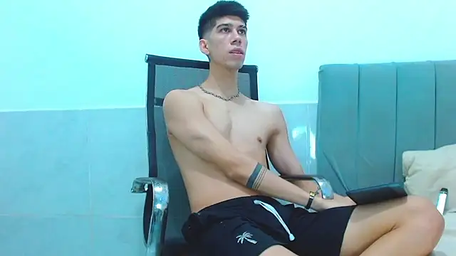 Snapshot of jhony-sex chatting on 02/13/26, 04:30 jhony-sex online show from 02/13/26, 04:30