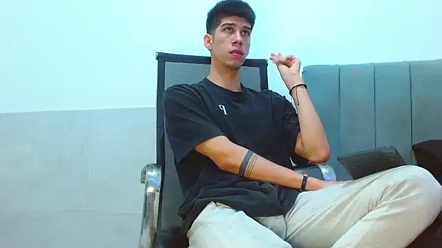 jhony-sex online show from 05/01/26, 03:11