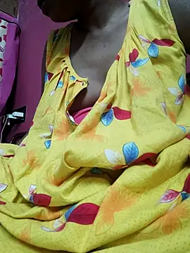 Snapshot of Bengoli--bhabhi chatting on 02/23/25, 09:33 Bengoli--bhabhi online show from 02/23/25, 09:33