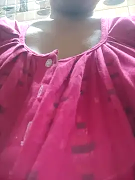 Snapshot of Bengoli--bhabhi chatting on 03/13/25, 08:32 Bengoli--bhabhi online show from 03/13/25, 08:32