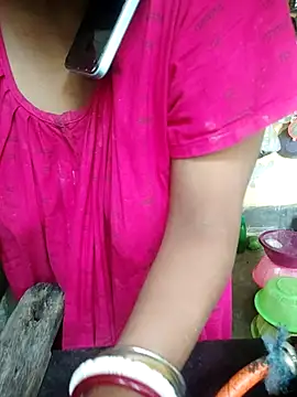 Snapshot of Bengoli--bhabhi chatting on 09/11/25, 07:08 Bengoli--bhabhi online show from 09/11/25, 07:08