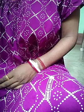 Snapshot of Bengoli--bhabhi chatting on 09/22/25, 07:10 Bengoli--bhabhi online show from 09/22/25, 07:10