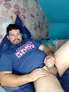 Snapshot of mundogo chatting on 11/19/25, 06:19 mundogo online show from 11/19/25, 06:19