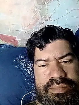 Snapshot of mundogo chatting on 12/03/25, 01:35 mundogo online show from 12/03/25, 01:35