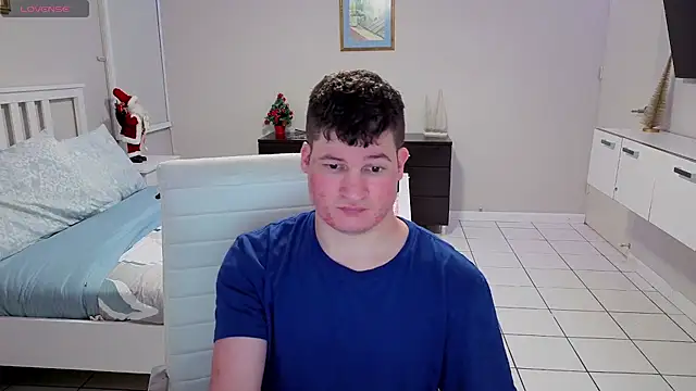 Snapshot of Lorenzo_hernandez chatting on 12/02/25, 01:33 Lorenzo hernandez online show from 12/02/25, 01:33