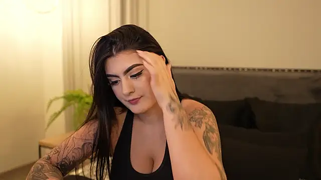 IrisBaker online show from 11/06/25, 09:15