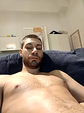 litleboy92 online show from 11/13/25, 11:47