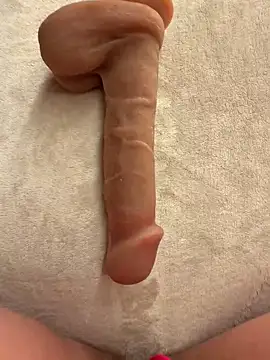 Leanaa Jolly online show from 04/12/26, 06:46