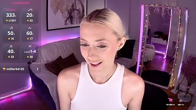 LoryWood online show from 01/30/25, 03:29