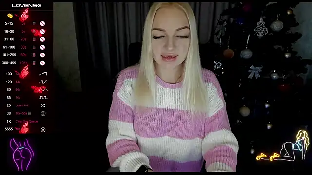 Snapshot of Stella__Cox chatting on 12/18/25, 06:19 Stella Cox online show from 12/18/25, 06:19