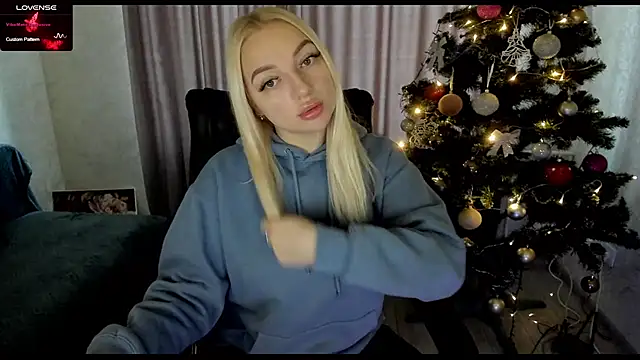 Snapshot of Stella__Cox chatting on 01/12/26, 07:24 Stella Cox online show from 01/12/26, 07:24