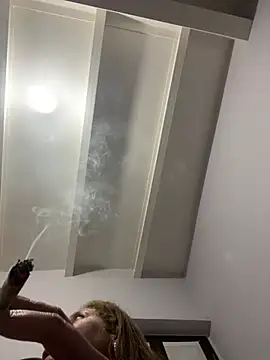 Snapshot of andreinitahg chatting on 01/05/25, 07:07 andreinitahg online show from 01/05/25, 07:07