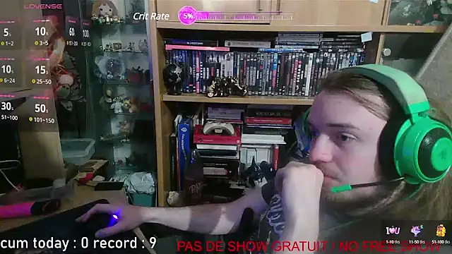 Snapshot of nicolasdumand21 chatting on 02/15/25, 09:37 nicolasdumand21 online show from 02/15/25, 09:37