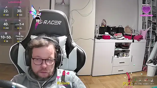 larsgessner30 online show from 11/13/25, 09:14