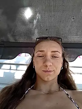 Milky flexy cat online show from 07/12/26, 12:40
