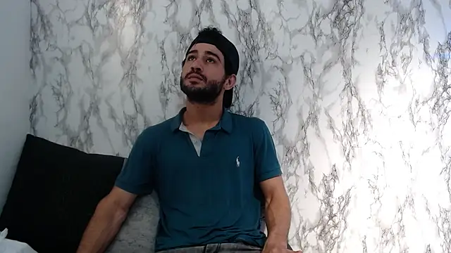 Moon and aaron online show from 03/01/26, 03:41