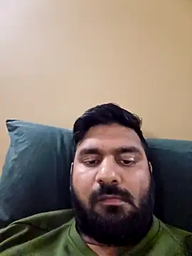 Snapshot of hard_dick011 chatting on 01/11/26, 03:39 hard dick011 online show from 01/11/26, 03:39