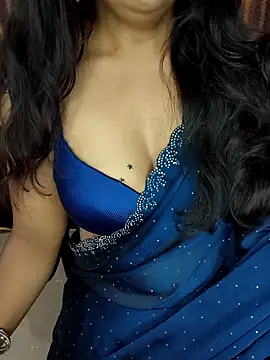 Snapshot of Tanvi-patil chatting on 02/13/25, 04:07 Tanvi-patil online show from 02/13/25, 04:07