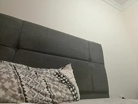 laynufff online show from 04/08/26, 07:30