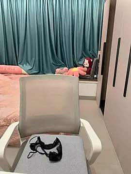 palzkybi123 online show from 02/06/26, 01:43