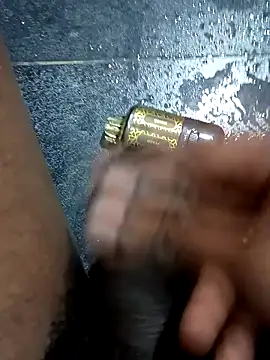 Snapshot of SexyMama_boy chatting on 01/21/25, 04:27 SexyMama boy online show from 01/21/25, 04:27