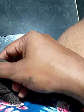 Snapshot of SexyMama_boy chatting on 02/22/25, 10:31 SexyMama boy online show from 02/22/25, 10:31