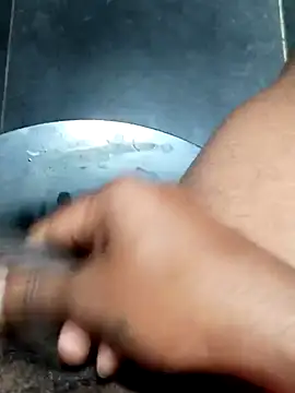 Snapshot of SexyMama_boy chatting on 03/10/25, 02:50 SexyMama boy online show from 03/10/25, 02:50