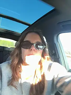 JuicyFruits93 online show from 02/04/26, 11:27