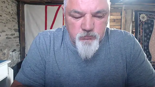 Snapshot of Newfiesausage1972 chatting on 06/21/26, 09:17 Newfiesausage1972 online show from 06/21/26, 09:17