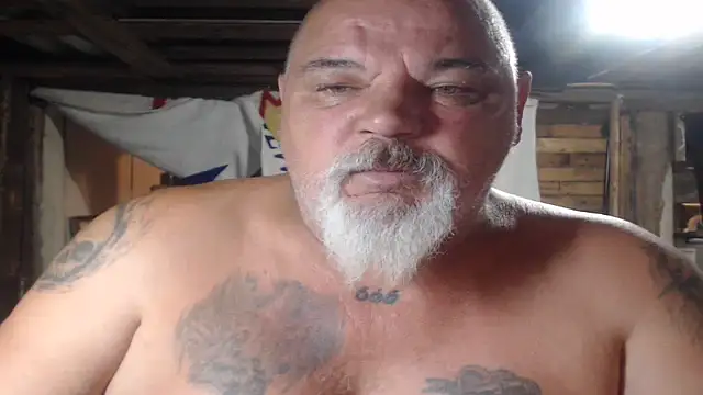Snapshot of Newfiesausage1972 chatting on 07/10/26, 07:34 Newfiesausage1972 online show from 07/10/26, 07:34