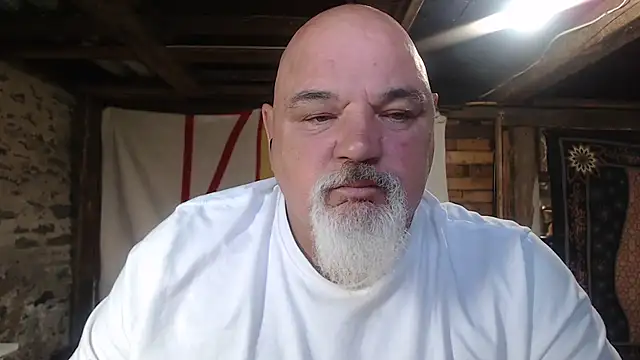 Snapshot of Newfiesausage1972 chatting on 07/23/26, 11:41 Newfiesausage1972 online show from 07/23/26, 11:41