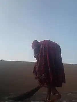 Simaran bhabhi online show from 10/13/25, 01:38