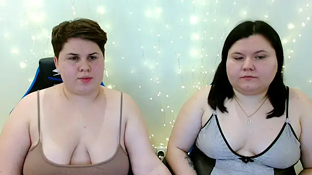 BeckyAndHellen online show from 12/13/25, 09:20