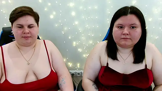 Snapshot of BeckyAndHellen chatting on 05/30/26, 11:40 BeckyAndHellen online show from 05/30/26, 11:40