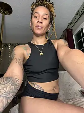 Shuggabutt online show from 02/04/26, 02:01