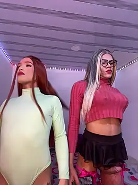 Snapshot of big_girl21cm chatting on 12/18/25, 02:01 big girl21cm online show from 12/18/25, 02:01