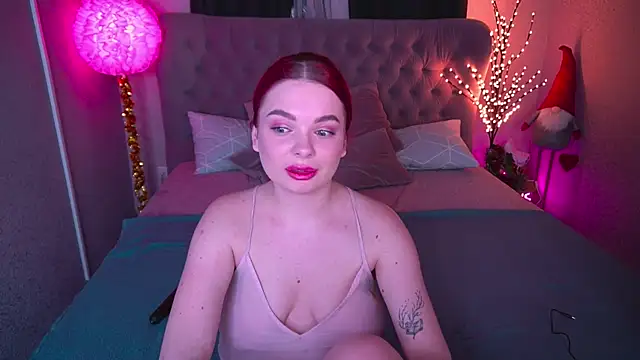 Snapshot of CarolinaDia chatting on 01/08/25, 09:44 CarolinaDia online show from 01/08/25, 09:44