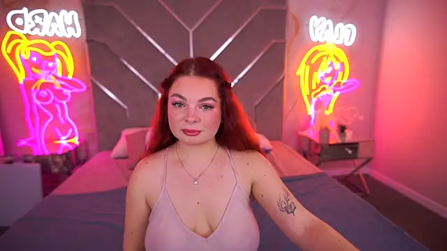 Snapshot of CarolinaDia chatting on 11/07/25, 08:42 CarolinaDia online show from 11/07/25, 08:42