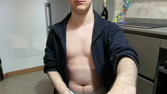 Snapshot of marguiabc chatting on 02/17/25, 10:14 marguiabc online show from 02/17/25, 10:14