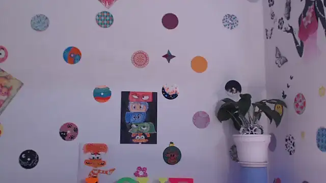 Yaumiko online show from 01/18/25, 04:42