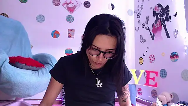 Yaumiko online show from 03/18/25, 01:31