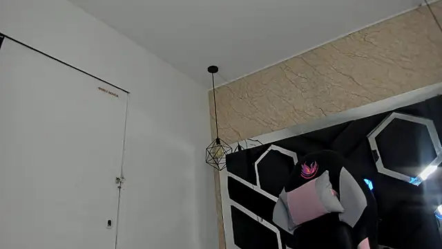 Snapshot of _Lixth_ chatting on 12/02/24, 11:07 Lixth online show from 12/02/24, 11:07