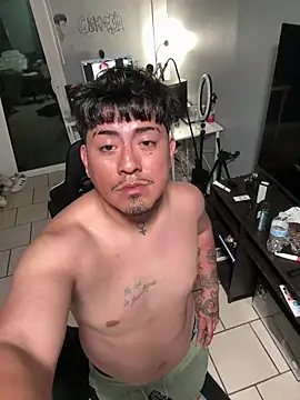 Luisrtrrr online show from 04/26/26, 02:09