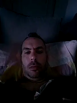 Snapshot of Giannis1990_ chatting on 04/25/26, 09:23 Giannis1990 online show from 04/25/26, 09:23