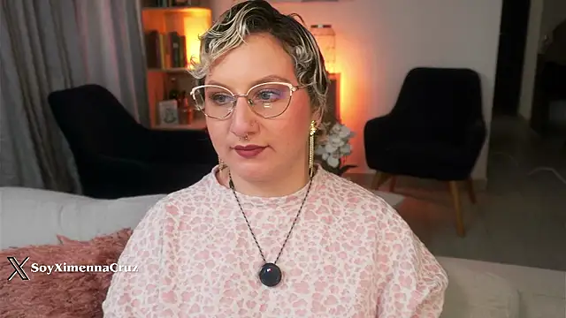 Ximenna Cruz online show from 03/19/26, 09:52