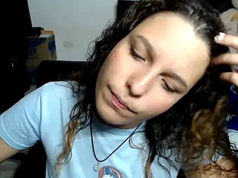alexia 87 online show from 01/04/25, 02:25