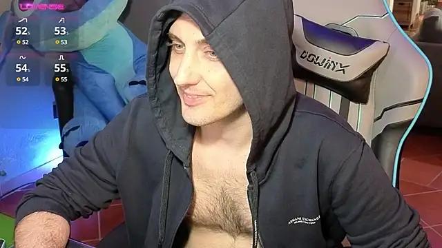 Snapshot of Gil_gamesh90 chatting on 03/22/25, 02:36 Gil gamesh90 online show from 03/22/25, 02:36